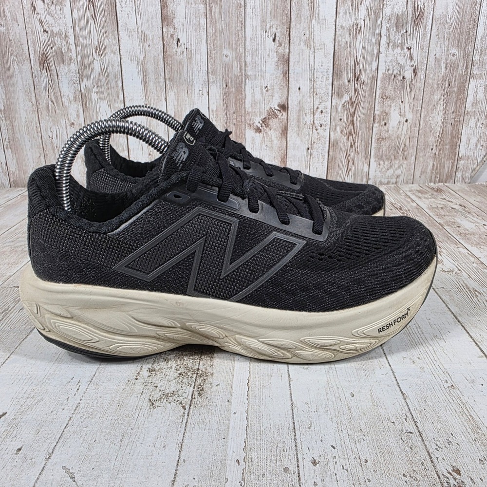 New Balance Fresh Foam X 1080 v13 Womens Running Shoes Black White Size 8